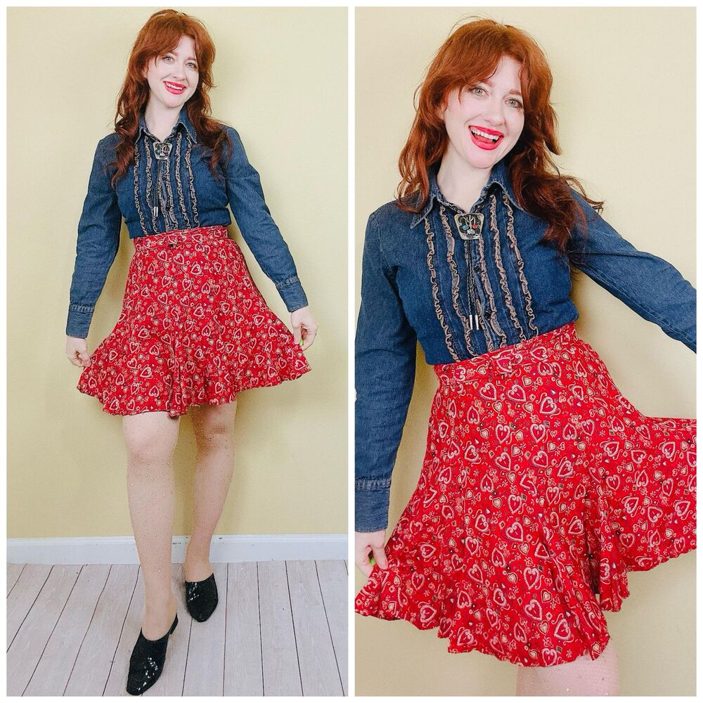 1990s Vintage  Mini Skirt / 90s Red Heart Print Western Rayon Skirt / Medium